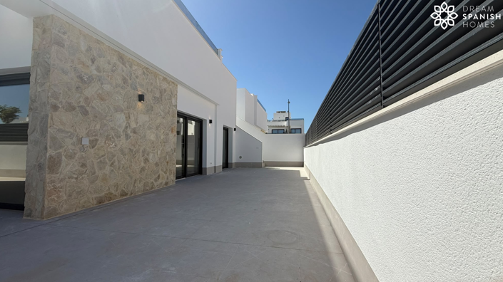 Image No.29-5 Bed House for sale