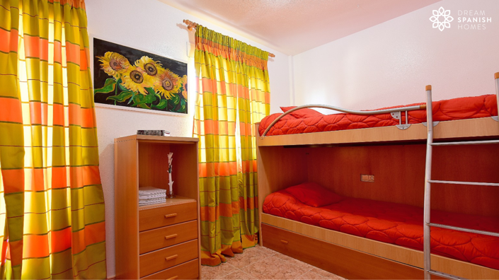 Image No.24-3 Bed House for sale