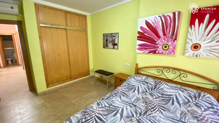 Image No.17-3 Bed House for sale