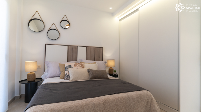 Image No.12-3 Bed House for sale