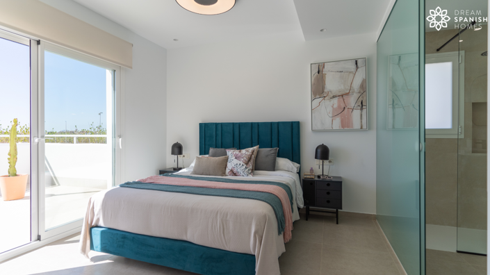 Image No.14-3 Bed House for sale