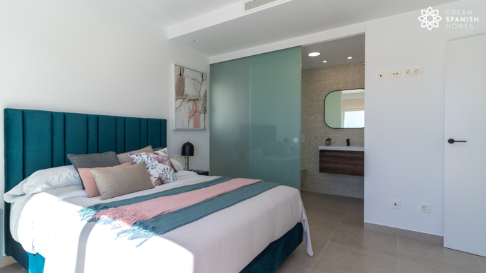 Image No.16-3 Bed House for sale