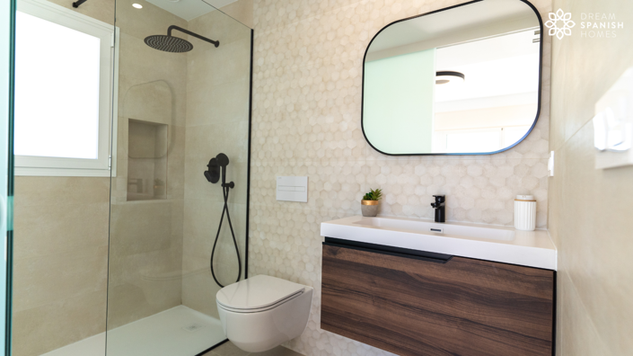 Image No.17-3 Bed House for sale