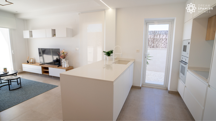 Image No.4-3 Bed House for sale