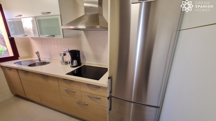 Image No.10-3 Bed House for sale