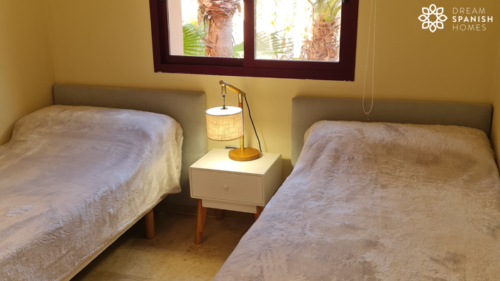 Image No.11-3 Bed House for sale