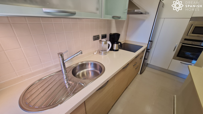 Image No.6-3 Bed House for sale