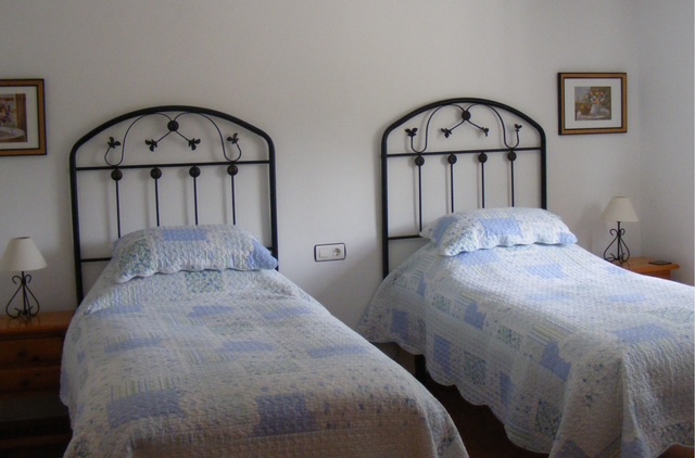 Image No.10-1 Bed Bungalow for sale