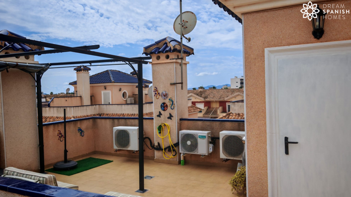 Image No.24-3 Bed House for sale