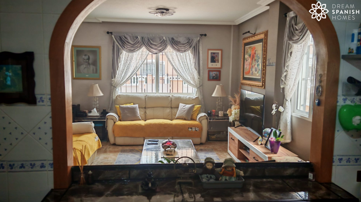 Image No.7-3 Bed House for sale