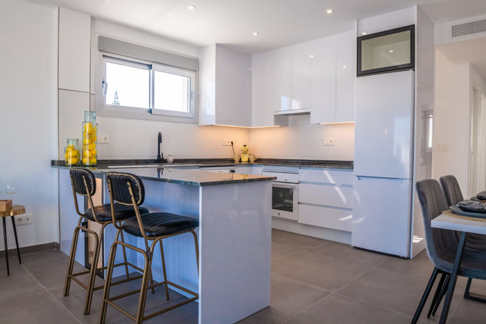 Image No.7-3 Bed House for sale