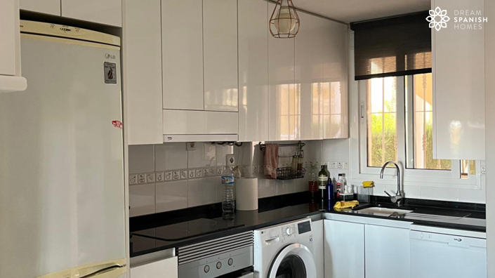 Image No.5-2 Bed Apartment for sale