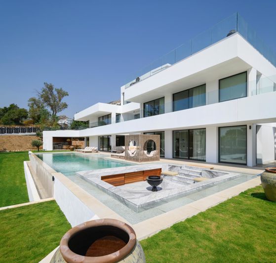 Image No.10-7 Bed House for sale