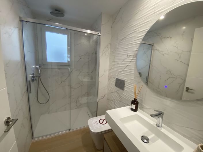 Image No.20-2 Bed Apartment for sale