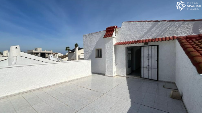 Image No.11-3 Bed House for sale