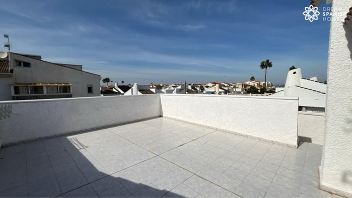 Image No.12-3 Bed House for sale