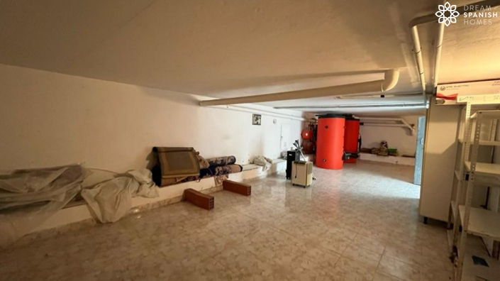 Image No.17-3 Bed House for sale