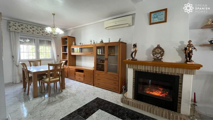 Image No.2-3 Bed House for sale