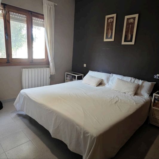 Image No.10-3 Bed House for sale