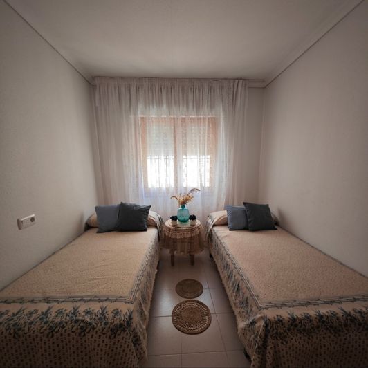 Image No.12-5 Bed House for sale