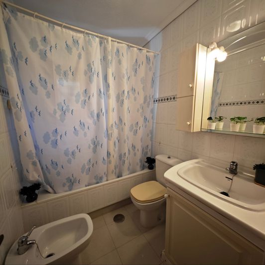 Image No.13-5 Bed House for sale