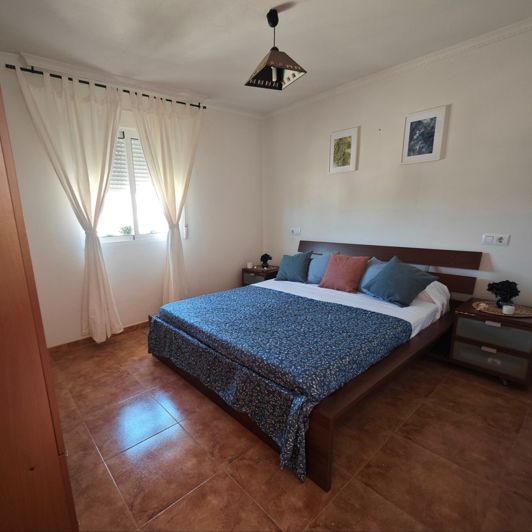 Image No.15-5 Bed House for sale