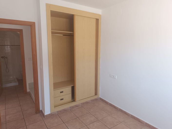 Image No.14-3 Bed Apartment for sale