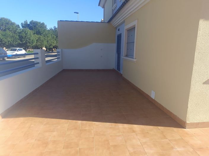 Image No.24-3 Bed Apartment for sale