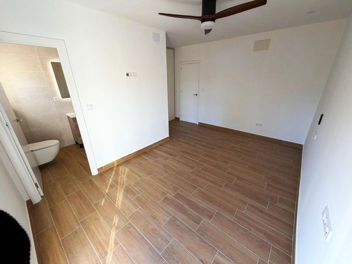 Image No.9-3 Bed Penthouse for sale