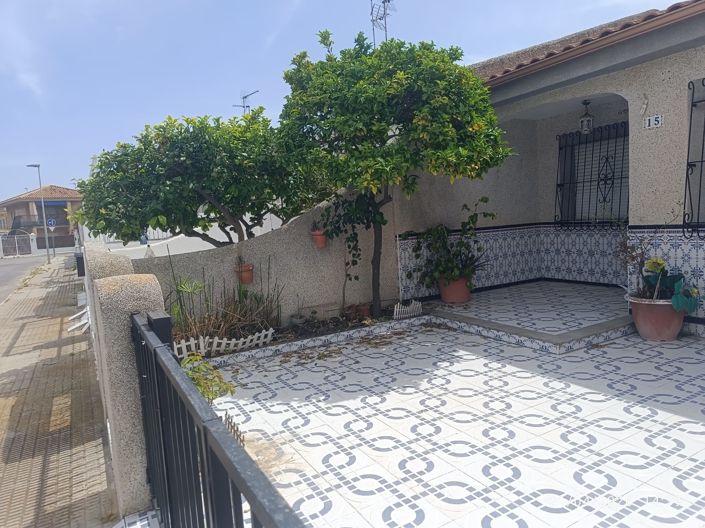 Image No.20-2 Bed Bungalow for sale