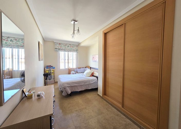 Image No.4-3 Bed Apartment for sale