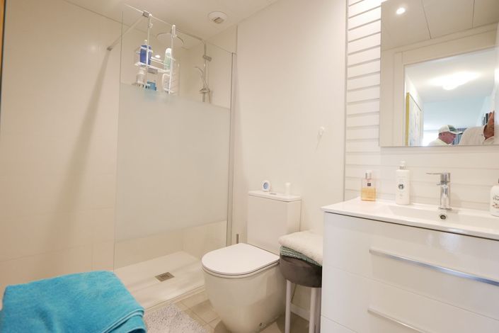 Image No.23-3 Bed Apartment for sale