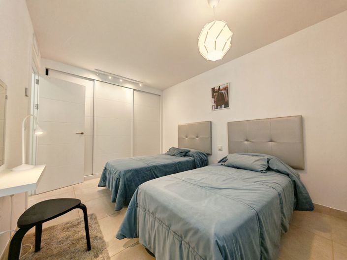 Image No.15-3 Bed Apartment for sale