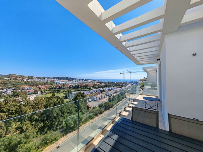 Image No.20-3 Bed Apartment for sale