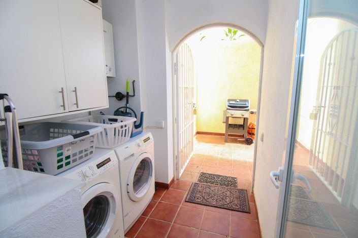 Image No.13-3 Bed Apartment for sale