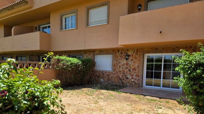 Image No.24-4 Bed Townhouse for sale