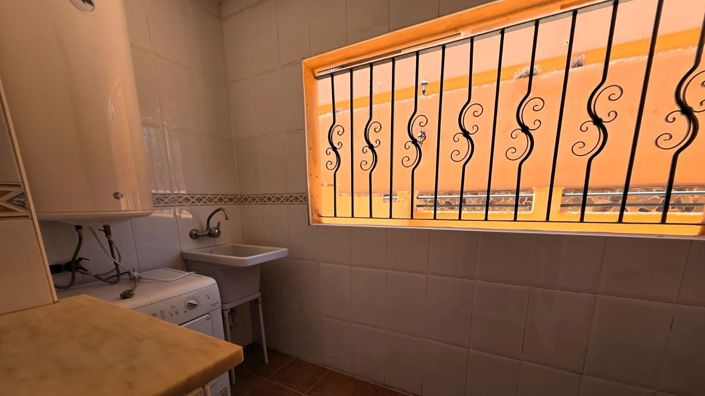 Image No.5-4 Bed Townhouse for sale