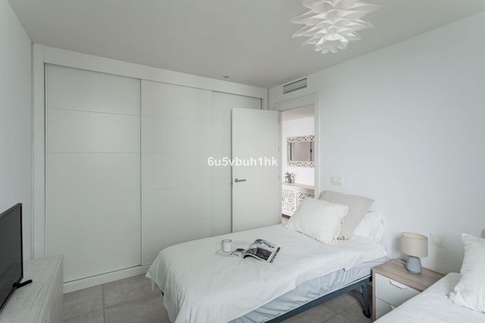 Image No.17-3 Bed Apartment for sale
