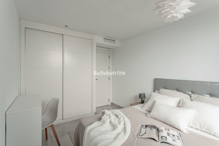 Image No.20-3 Bed Apartment for sale