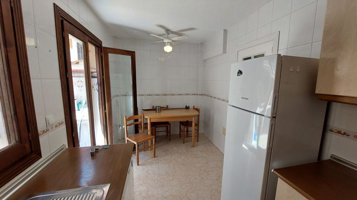 Image No.11-4 Bed Apartment for sale