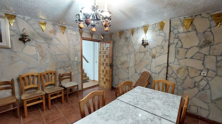 Image No.44-4 Bed Apartment for sale