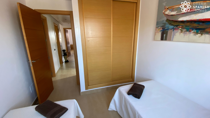 Image No.21-3 Bed Apartment for sale