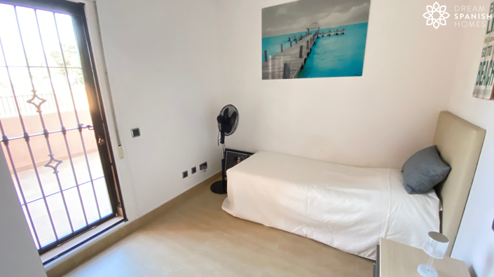 Image No.22-3 Bed Apartment for sale
