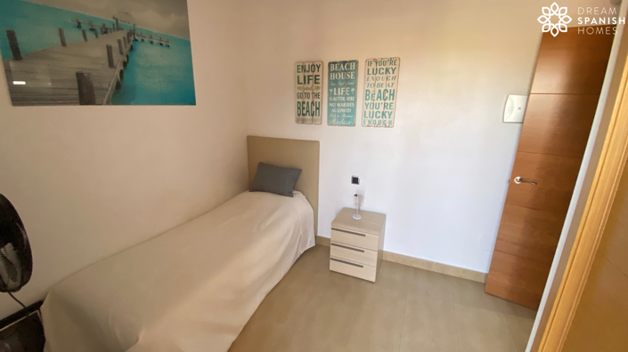 Image No.24-3 Bed Apartment for sale