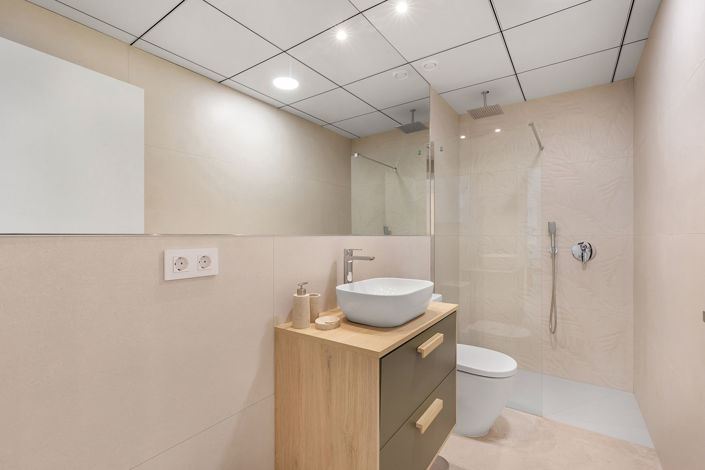 Image No.40-2 Bed Apartment for sale