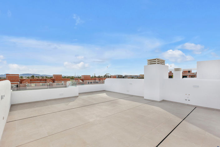 Image No.56-2 Bed Apartment for sale