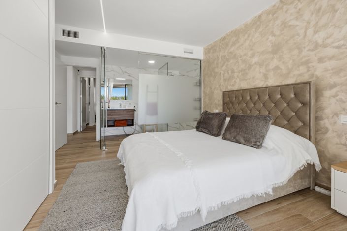 Image No.17-2 Bed Apartment for sale