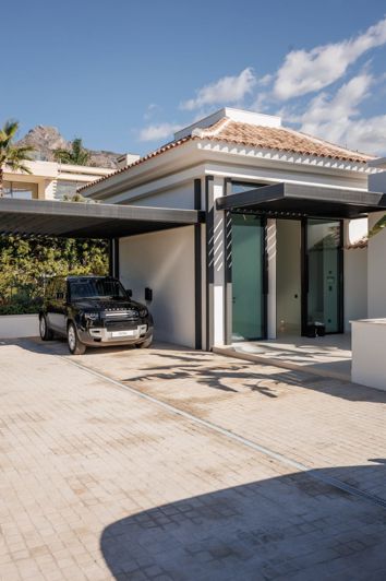 Image No.9-4 Bed House for sale