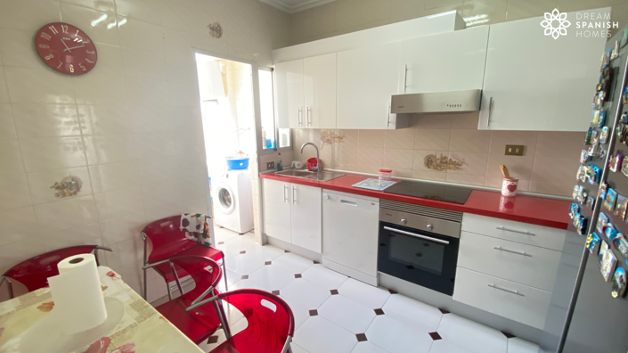 Image No.10-3 Bed Apartment for sale