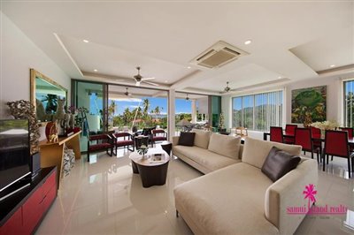 Bang-Rak-3-Bedroom-Villas-For-Sale-Sofa